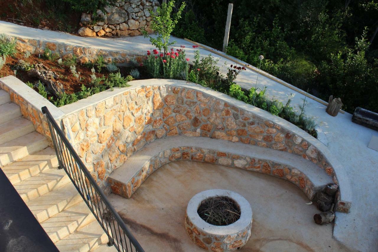 Willa Mary'S Garden Tulisevica Zewnętrze zdjęcie