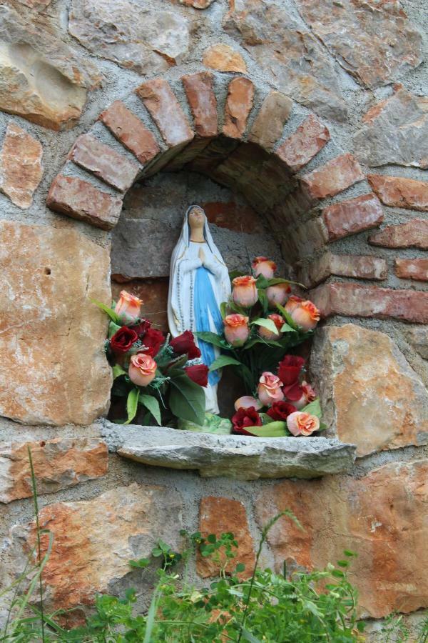 Willa Mary'S Garden Tulisevica Zewnętrze zdjęcie